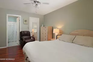 240 Medford Ct, Manalapan Township, NJ 07726 - Photo 17