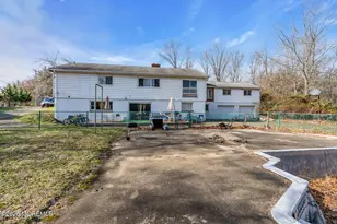 184 CR-520, Morganville, NJ 07751 - Photo 45