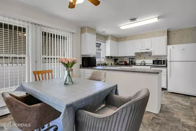 109 Freeport Boulevard, Toms River Township, NJ 08757 - Photo 15