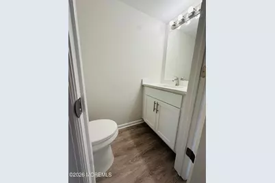 402 Woodlake Manor Drive #1000, Lakewood, NJ 08701 - Photo 7