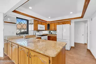 7 Avon Ct, Marlboro Township, NJ 07746 - Photo 15
