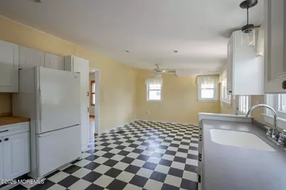 35 Academy Street, Farmingdale, NJ 07727 - Photo 7