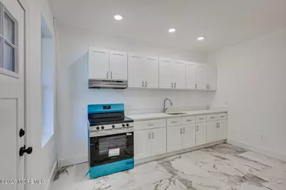 520 E Jersey Street #B, Elizabeth, NJ 07206 - Photo 7