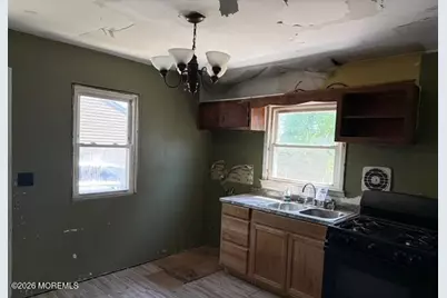 102 Morningside Avenue, Union Beach, NJ 07735 - Photo 5