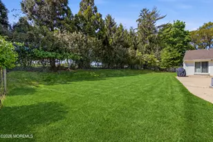 9 Dwight Dr, Ocean Twp, NJ 07712 - Photo 5