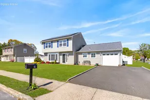 3 Annie Dr, Howell Township, NJ 07731 - Photo 3