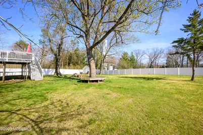 8 Holiday Road, Manalapan Township, NJ 07726 - Photo 27
