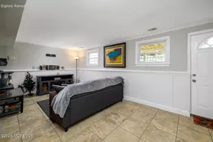 8 Holiday Rd, Manalapan Township, NJ 07726 - Photo 19