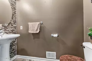 116 Robin Rd, Neptune Township, NJ 07753 - Photo 39