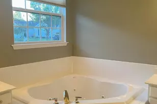 33 Bunker Hill Dr, Allentown, NJ 08501 - Photo 19