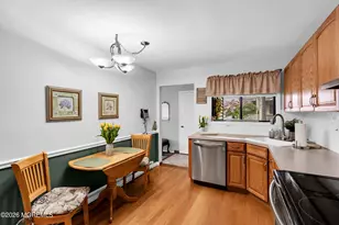 112 Lexington Ct, Red Bank, NJ 07701 - Photo 5