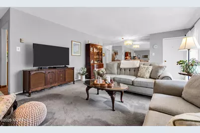 112 Lexington Court, Red Bank, NJ 07701 - Photo 9