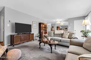 112 Lexington Ct, Red Bank, NJ 07701 - Photo 9