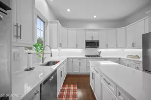 29 Chad Ln, Howell Township, NJ 07731 - Photo 17