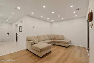 623 Woodbine Ln, Lakewood, NJ 08701 - Photo 9