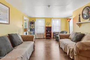 12 Willow Brook Rd, Freehold, NJ 07728 - Photo 3