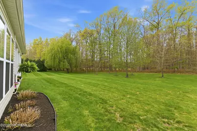 70 E Bosworth Boulevard, Farmingdale, NJ 07727 - Photo 39