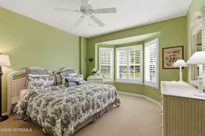 70 E Bosworth Boulevard, Farmingdale, NJ 07727 - Photo 27