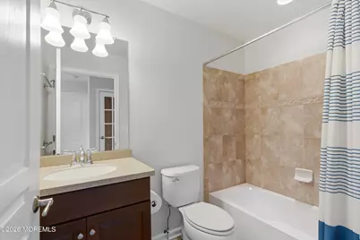 70 E Bosworth Boulevard, Farmingdale, NJ 07727 - Photo 35