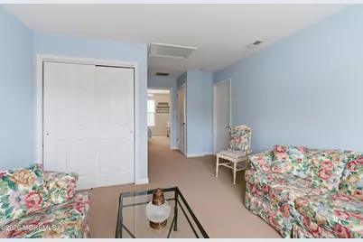 70 E Bosworth Boulevard, Farmingdale, NJ 07727 - Photo 33