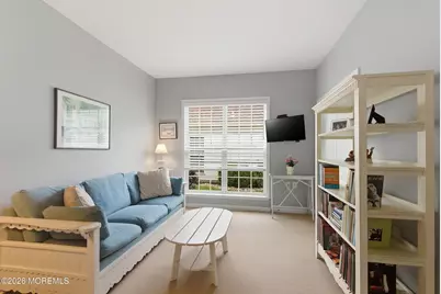 70 E Bosworth Boulevard, Farmingdale, NJ 07727 - Photo 27