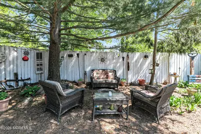 31 Bayberry Lane, Middletown, NJ 07748 - Photo 5