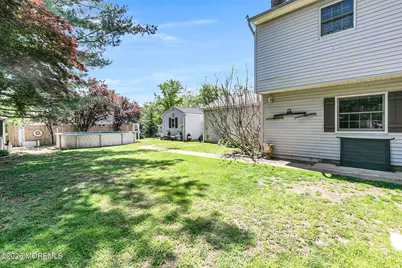 31 Bayberry Lane, Middletown, NJ 07748 - Photo 3