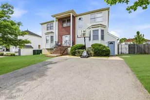13 Independence Ct, Lakewood, NJ 08701 - Photo 1