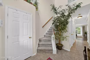 33 Heron Ct, Manalapan Township, NJ 07726 - Photo 5