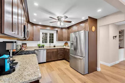 212 Linden Avenue, Highlands, NJ 07732 - Photo 15