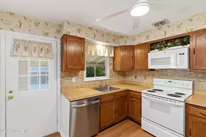 24A Salem Drive, Whiting, NJ 08759 - Photo 11