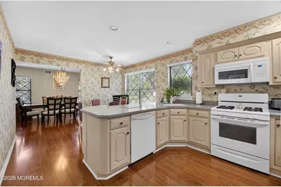 25 Hansom Lane, Marlboro Township, NJ 07746 - Photo 17