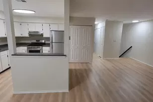 120 Dumbarton Hill Ct, Aberdeen Township, NJ 07747 - Photo 3