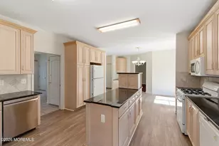 402 Twin Oaks Dr, Lakewood, NJ 08701 - Photo 25