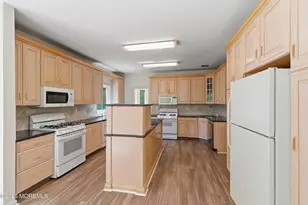 402 Twin Oaks Dr, Lakewood, NJ 08701 - Photo 29