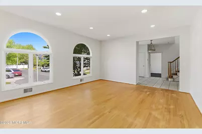 402 Twin Oaks Drive, Lakewood, NJ 08701 - Photo 15
