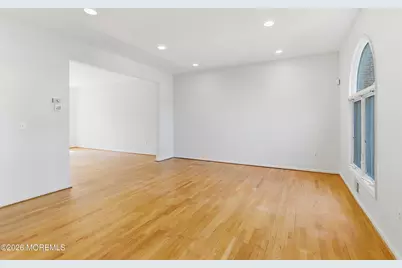 402 Twin Oaks Drive, Lakewood, NJ 08701 - Photo 17