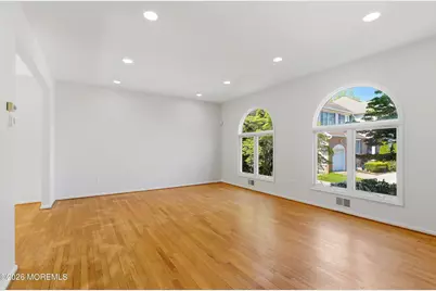 402 Twin Oaks Drive, Lakewood, NJ 08701 - Photo 13
