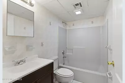 402 Twin Oaks Drive, Lakewood, NJ 08701 - Photo 59