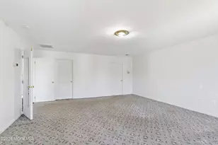 402 Twin Oaks Dr, Lakewood, NJ 08701 - Photo 39