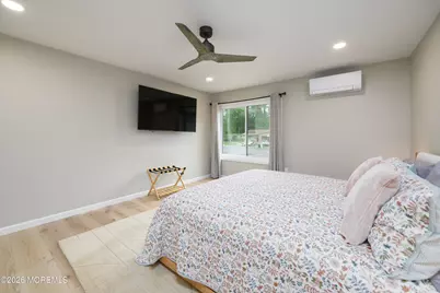 66 Manchester Court, Red Bank, NJ 07701 - Photo 11