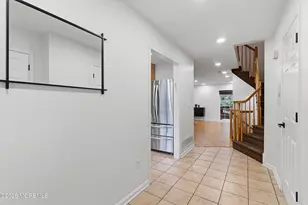 58 Charming Way, Lakewood, NJ 08701 - Photo 5