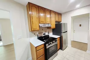 26 Meadow Green Cir, Manalapan Township, NJ 07726 - Photo 5