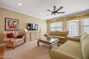 117 Wintergreen Dr, Manalapan Township, NJ 07726 - Photo 5