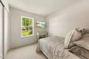 7 Edgeware Close, Freehold, NJ 07728 - Photo 17