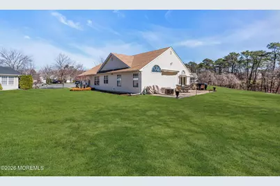 18 Rosewood Court, Lakewood, NJ 08701 - Photo 5