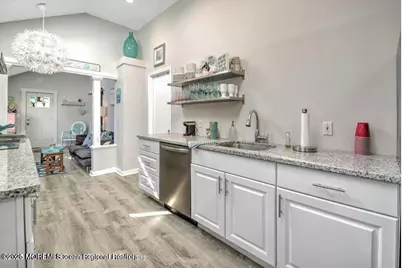 604 1/2 12th Avenue #Back House, Belmar, NJ 07719 - Photo 7