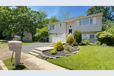 111 Spray Boulevard, Neptune Township, NJ 07753 - Photo 5