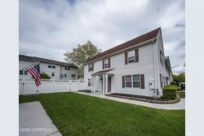 15 Fieldcrest Way, Hazlet Township, NJ 07730 - Photo 3