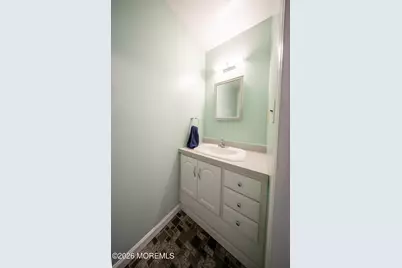 15 Fieldcrest Way, Hazlet Township, NJ 07730 - Photo 17